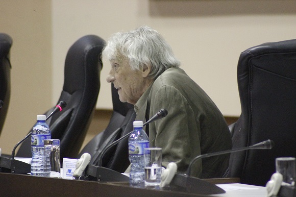 Armand Mattelart durante su conferencia magistral en ICOM-2015. Foto: José Raúl Concepción/Cubadebate.