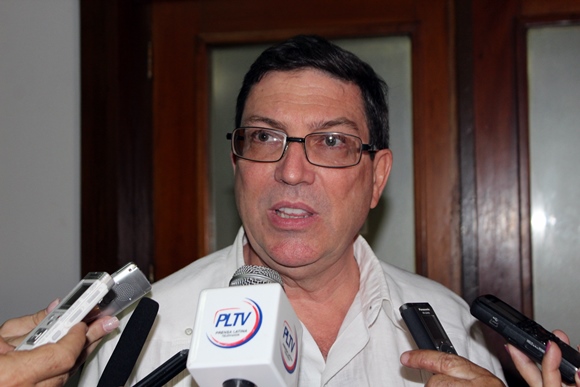El canciller cubano, Bruno Rodríguez Parrilla, ofreció declaraciones a la prensa en la tercera jornada del trabajo en comisiones de la Asamblea Nacional del Poder Popular. Foto: José Raúl Concepción/Cubadebate.