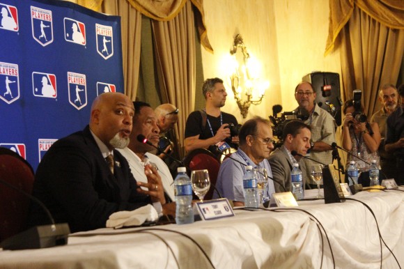 De izq a der. Tony Clark, Dave Winfield, Joe Torres y Dan Hallen. Foto: José Raúl Concepción/Cubadebate.