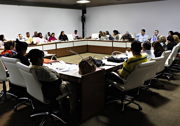 Tercera jornada del trabajo en Comisiones de la Asamblea Nacional del Poder Popular. Foto: José Raúl Concepción/ Cubadebate.
