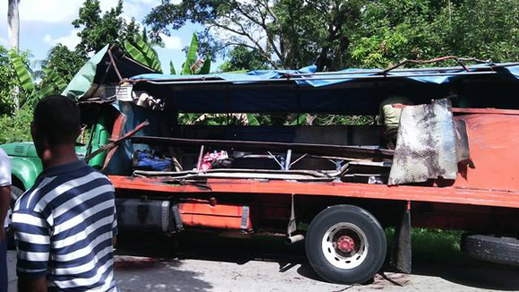 Accidente de tránsito en Songo-la Maya, Santiago de Cuba. Foto: Página Oficial en Facebook de Radio SM.