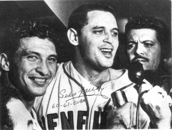 Con el Cienfuegos campeón (1960-1961).
