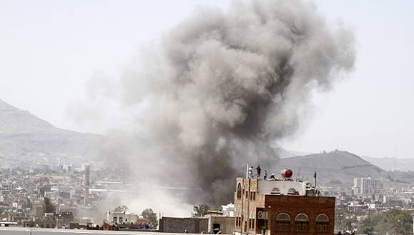 El ataque se produjo en la embajada de Irán en Yemen. Foto: Reuters.