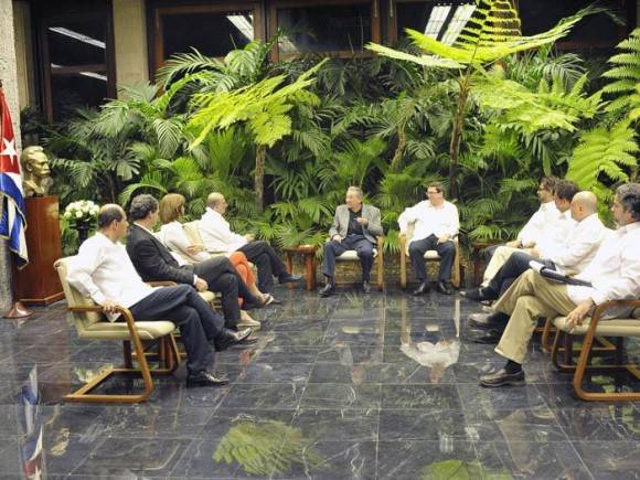 Raúl intercambió con representantes del gobierno colombiano y las FARC-EP.. Foto: Estudio Revolución 