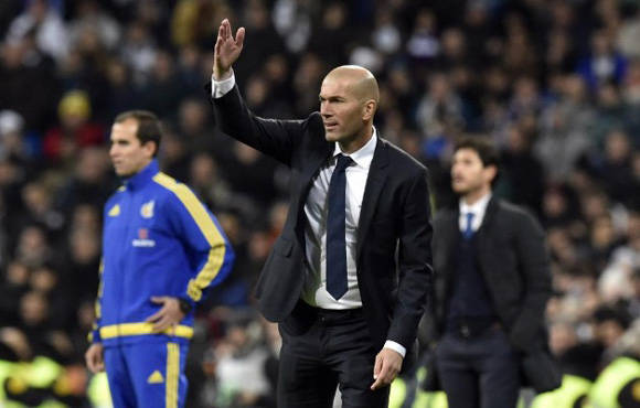 Gareth Bale marcó su tercer hat-trick con el Real Madrid, aun así el protagonista de la noche en la capital española fue Zidane. Foto: AFP: