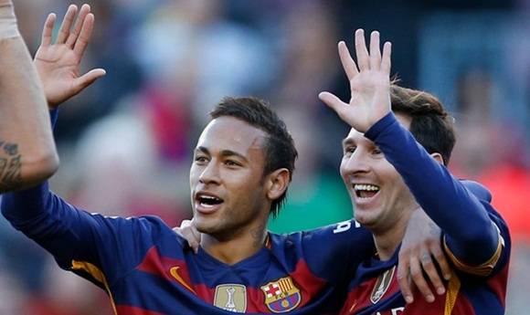 En el Camp Nou, Barcelona y Granada se vieron las caras. Lionel Messi anotó un triplete y Neymar convirtió el cuarto tanto 'Azulgrana'.