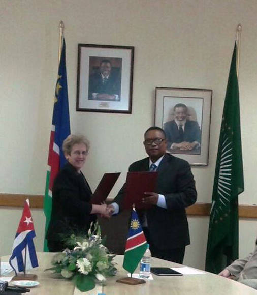 Vicepresidente de Namibia recibió a Ministra cubana