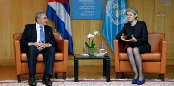 Con la directora general de la UNESCO. 