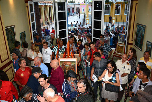 La exposición Re-Producciones, de Cosme Proenza quedó abierta al público en la Casa Marco, de la ciudad de Holguín, Cuba, el 7 de febrero de 2016. ACN FOTO/Juan Pablo CARRERAS