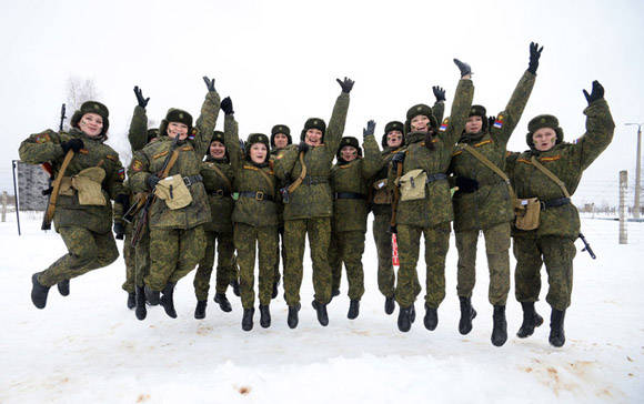 Mujeres en el Ejército Ruso. Foto tomada de Actualidad RT.