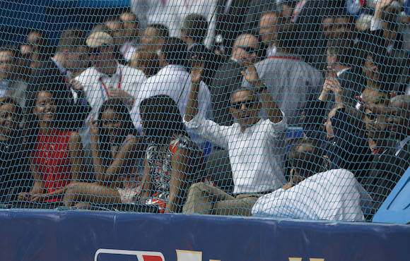 Obama y Raúl en el juego de béisbol. Foto: Ismael Francisco/ Cubadebate