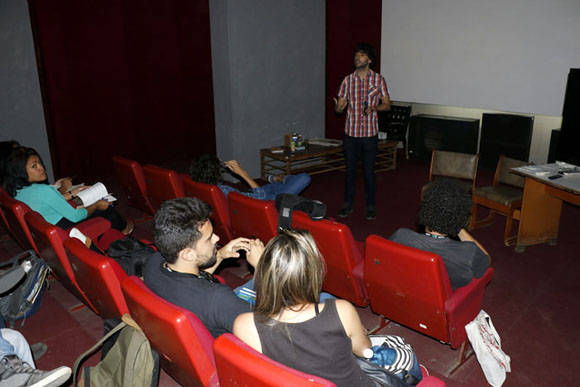Diego San José en Cuba impartió el curso "El guion de humor es cosa seria". Foto: ACN.