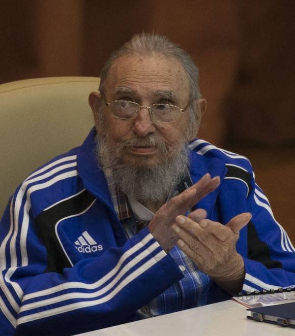 Fidel Castro en la clausura del VII Congreso del PCC. Foto: Ismael Francisco/ Cubadebate