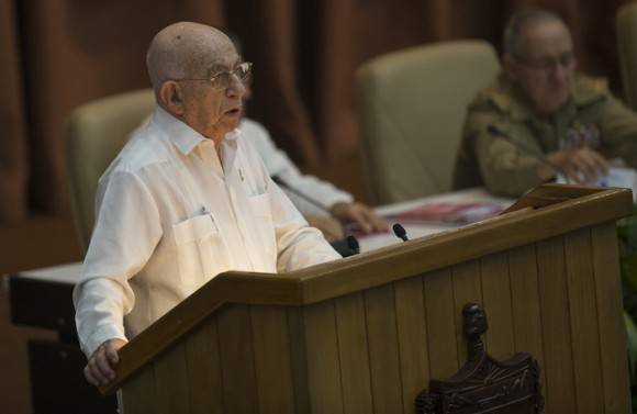 José Ramón Machado Ventura interviene en el VII Congreso del Partido. Foto: Ismael Francisco/ Cubadebate