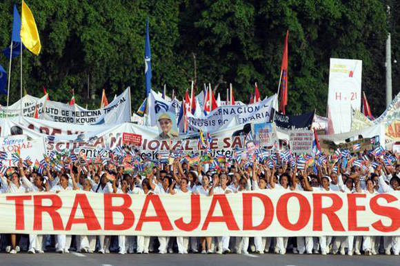 Desfile por el Primero de Mayo. Foto: Tomada de www.radiorebelde.cu (Archivo)