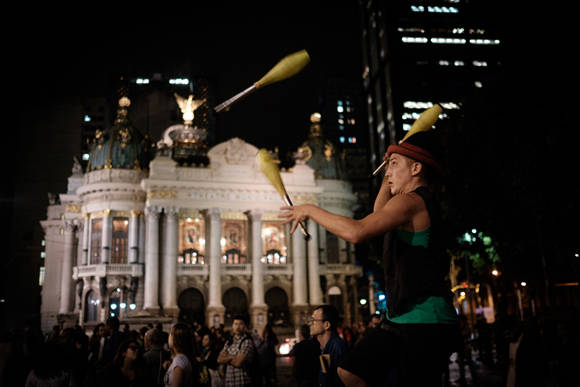 Protestan contra el presidente interino de Brasil, Michel Temer, en Río de Janeiro, 13 de mayo de 2016. Foto: Yasuyoshi Chiba/ AFP.
