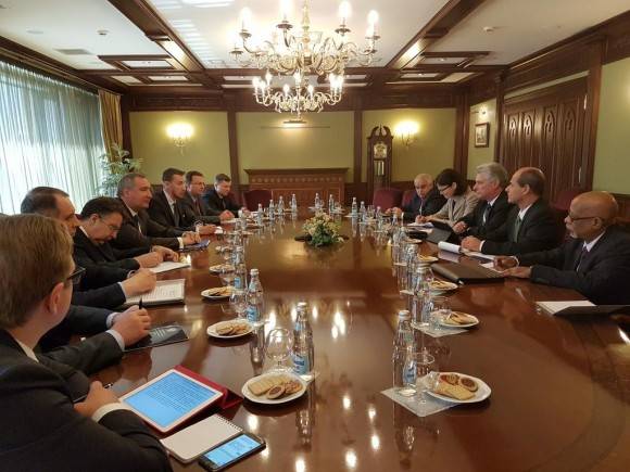 Ratifican Cuba y Rusia voluntad estrechar relaciones económicas durante reunión entre Díaz-Canel y Rogozin. Foto: Cuenta en Twitter de Rogelio Sierra, Viceministro de Relaciones Exteriores de Cuba