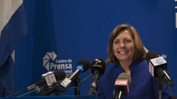 Conferencia de prensa de Josefina Vidal, directora general de EEUU de la Cancillería cubana, tras la tercera ronda de la Comisión Bilateral Cuba-EEUU. Foto: Ismael Francisco/ Cubadebate
