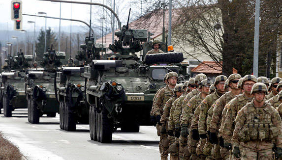Más de 1.400 soldados y 400 vehículos militares estadounidenses participan en el desfile táctico Dragoon Ride II que cruza varios países de Europa central y oriental. Foto: Reuters.