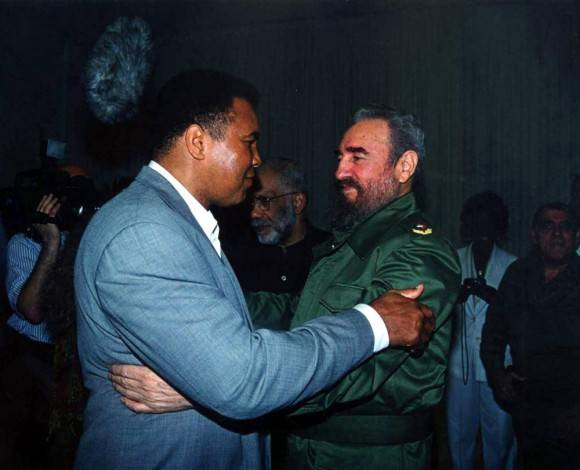 Muhammad Ali y Fidel Castro en La Habana, 1996. Foto: Estudios Revolución