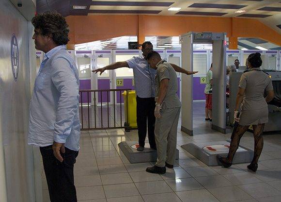 Aeropuerto Internacional José Martí. Foto: Ladyrene Pérez/ Cubadebate.