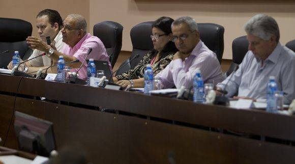 El vicepresidente cubano presente en la tercera jornada de la Asamblea. Foto: Ladyrene Pérez/ Cubadebate.