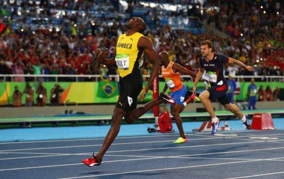 Bolt gana en los 200