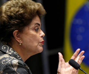 Centro Oscar Arnulfo Romero condena destitución de Dilma Rousseff