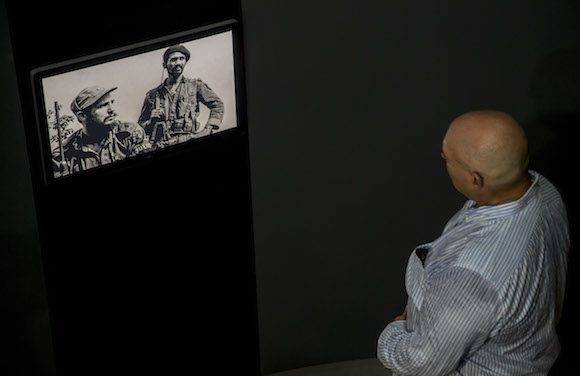 Exposición fotográfica dedicada a Fidel. Foto: Ismael Francisco/ Cubadebate