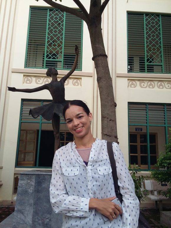En la Academia de Danza de Hanoi. Foto Liurka Rodríguez