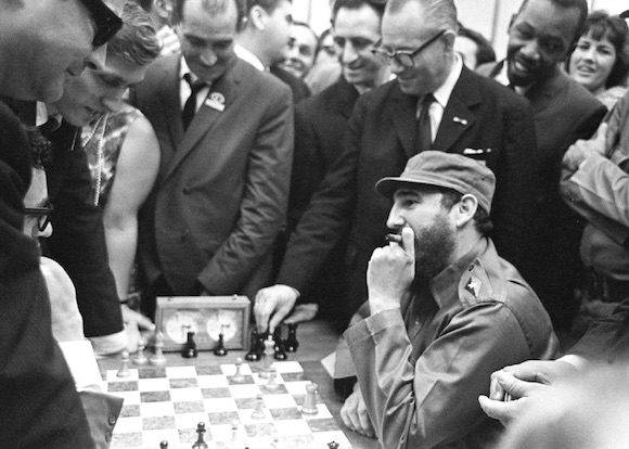 En la segunda partida con Terrazas nació la Variante Fidel. 