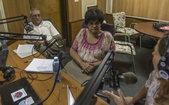 Admi Valhuardi y Rubén Toledo durante la grabación del podcast de Cubadebate. Foto: Ismael Francisco/ Cubadebate