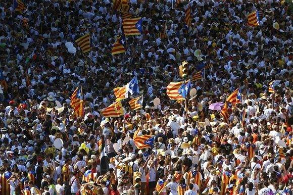 Catalanes piden independencia. Foto: EFE.