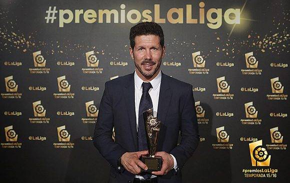 Diego Simeone fuer reconocido como el mejor entrenador. Foto: LaLiga Santander.
