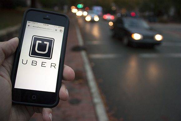 Uber, la aplicación digital que conecta a pasajeros con conductores, en solo cinco años de existencia ya vale 68 mil millones de dólares y opera en 132 países.