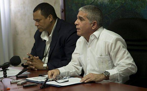 Autoridades cubanas anuncian reinicio de vuelos regulares desde Estados Unidos a La Habana, a partir del 28 de noviembre de 2016. Foto: Ismael Francisco/ Cubadebate