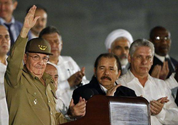 Raúl y Daniel Ortega. Foto: Ricardo Mazalan/ AP