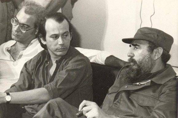 Silvio Rodríguez, Vicente Feliú y Fidel en Casa de las Américas. Foto: 