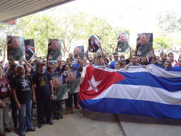 Rinden homenaje a Fidel en la UCI
