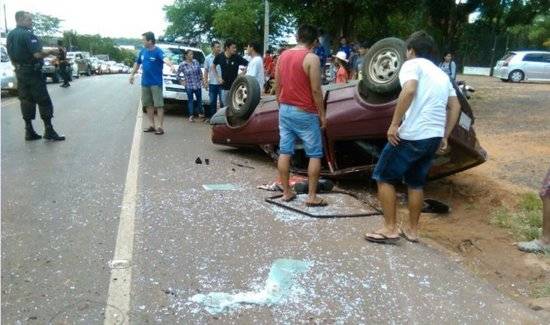 Las muertes se deben en su mayoría a accidentes de tránsito y asesinatos. En la imagen un choque que se cobró la ida de varias personas. Foto: paraguay.com.