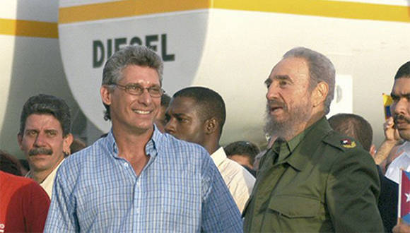 Fidel y Díaz-Canel en Holguín. Foto: Ahora.