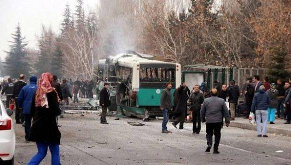 La explosión dejó 13 soldados muertos y 48 heridos. Foto: Agencias.