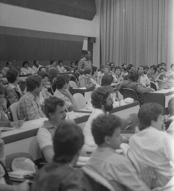 Consejo Nacional de la AHS en 1988 en el Palacio de las Convenciones. Foto: Archivo Periódico Juventud Rebelde.