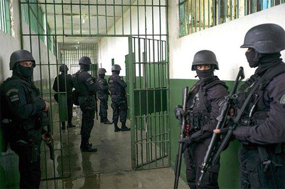 En la cárcel Anisío Jobim de Manaos, la capital del estado de Amazonas, murieron 56 presos en un motín desatado el 1 de enero. Foto: AFP.