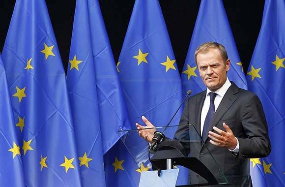 Poland's Prime Minister Donald Tusk delivers a speech during the inauguration of the "Esplanade Solidarnosc 1980" and "Agora Simone Veil" at the EU Parliament in Brussels August 30, 2011. REUTERS/Francois Lenoir (BELGIUM - Tags: POLITICS) - RTR2QJTO
