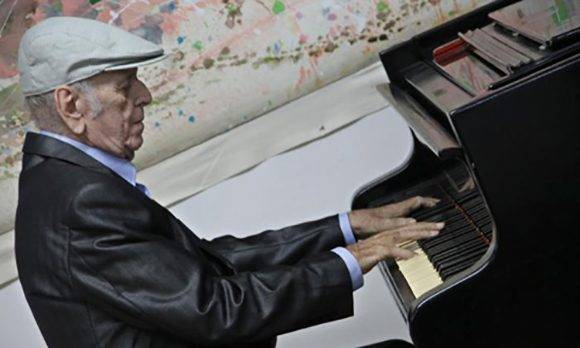Fallece el pianista cubano Mario Romeu. Foto tomada de Granma.