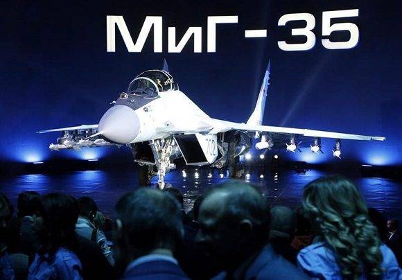 El nuevo avión de combate, que comenzará a ser producido en serie en 2019. Foto: EFE.