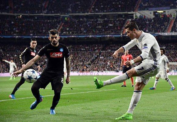 Cristiano Ronaldo jugó gran partido en la creación de juego, pero no tuvo suerte con sus remates. Foto: Javier Soriano/ AFP.