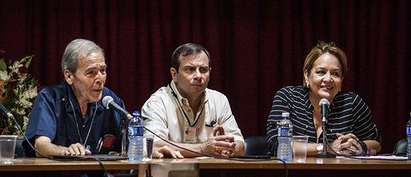 Panel sobre el Fidel humanista. Foto: L Eduardo Domínguez/ Cubadebate