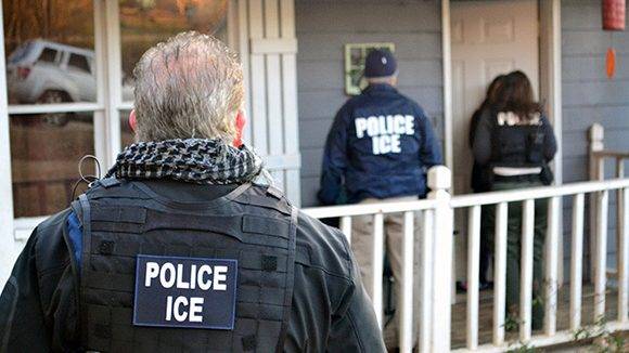 policia-detenciones-inmigrantes-estados-unidos